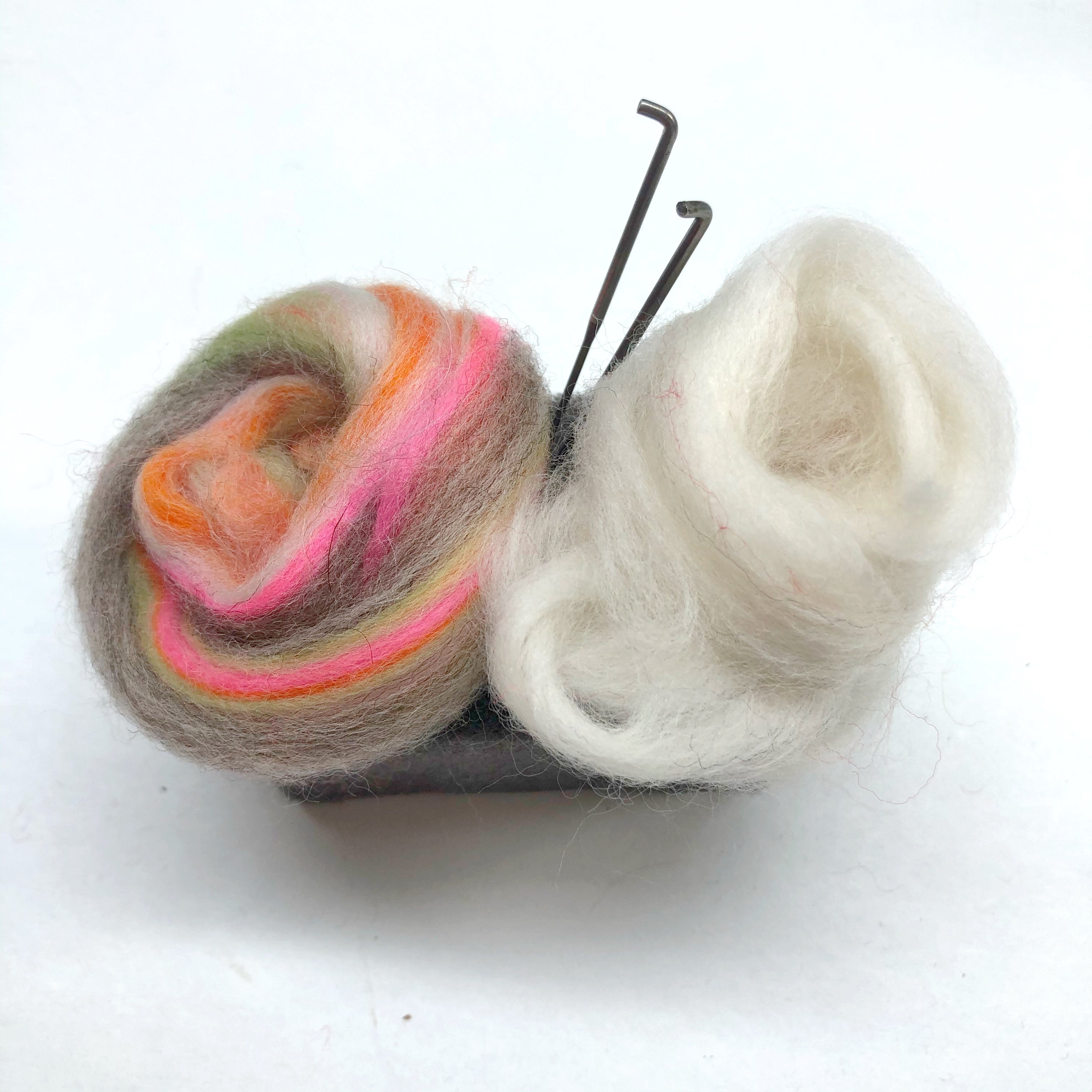 PATCH-O-WOOL : Breathe New Life Into Your Woolly Clothes - Needle Felting Kit