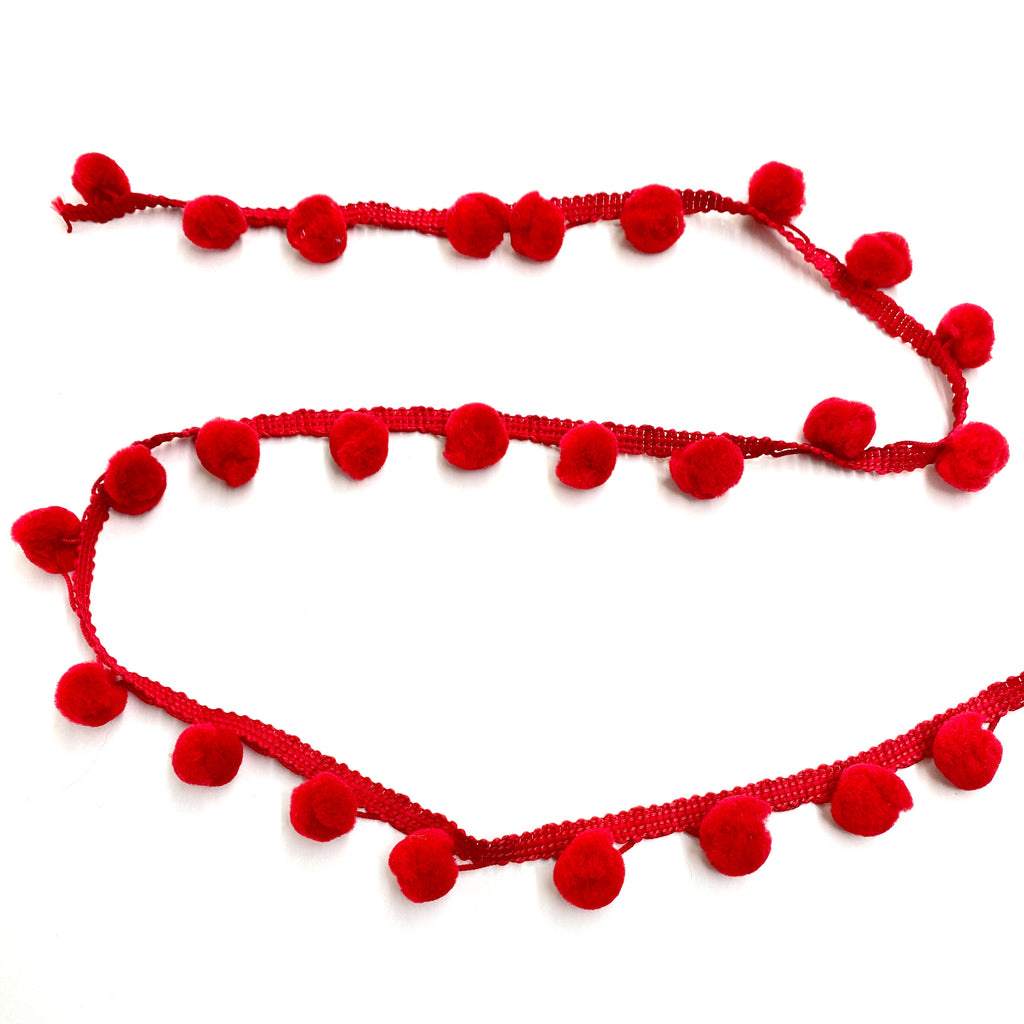 Pompom trim 25mm red