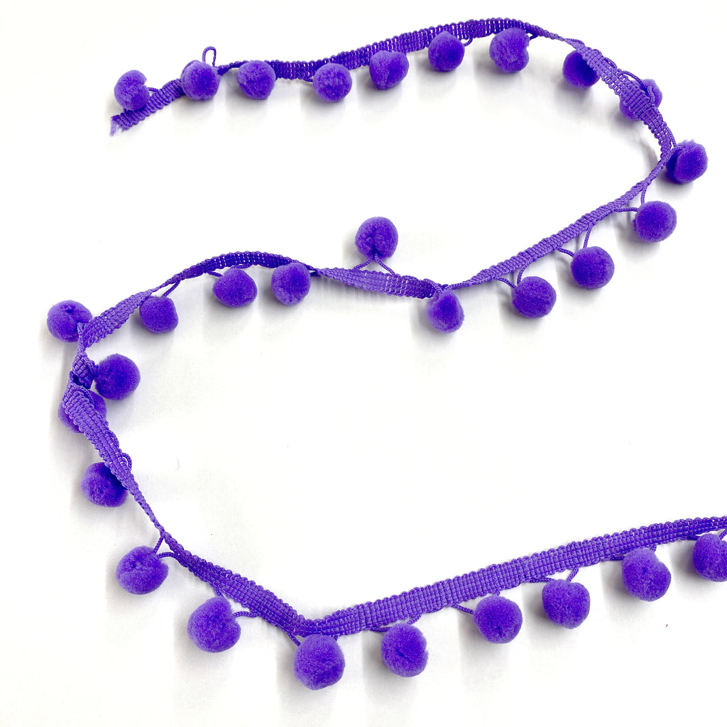 Pompom 25mm purple