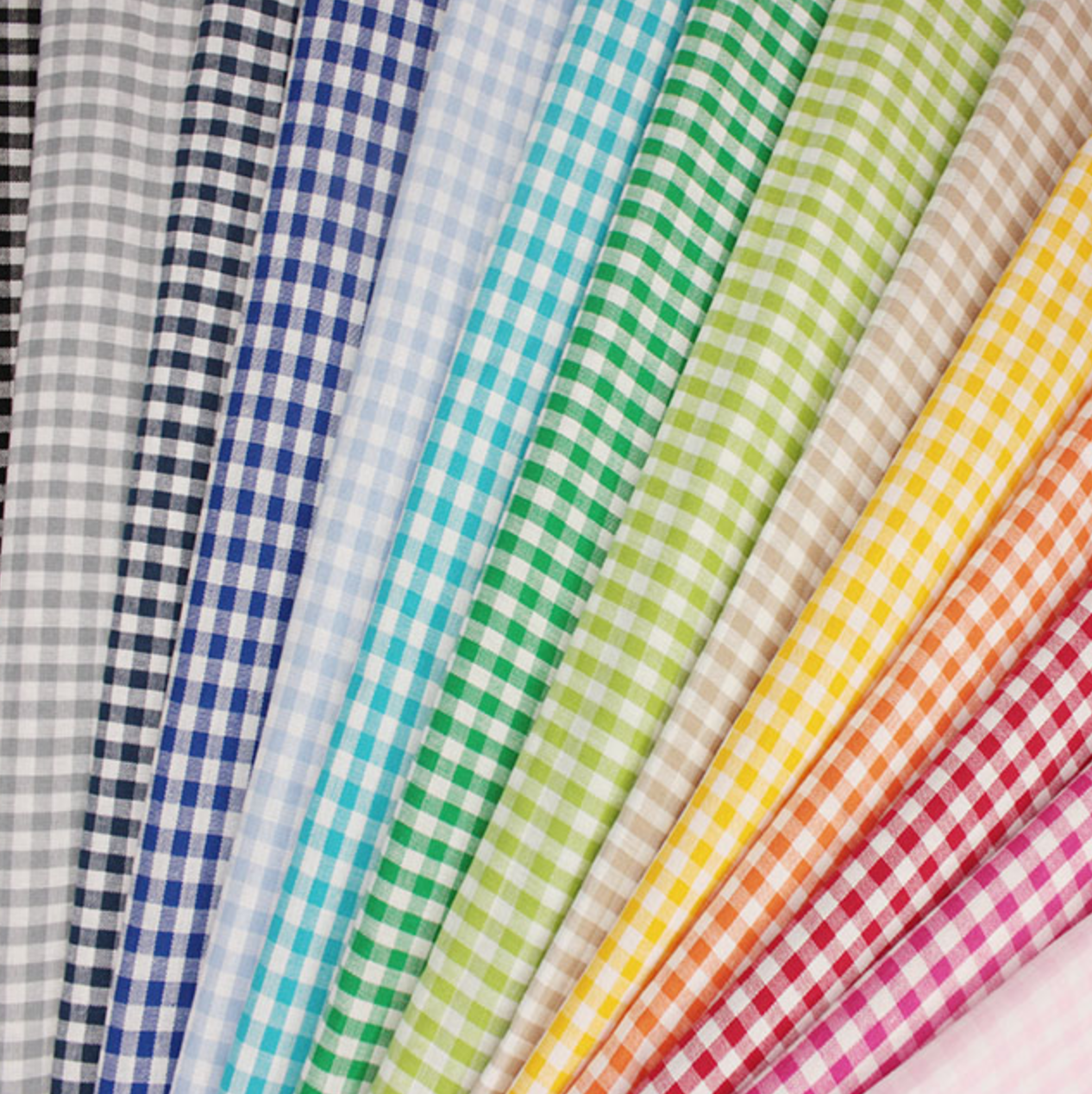 Gingham 100% Cotton Fabric - by the metre : Grey & White