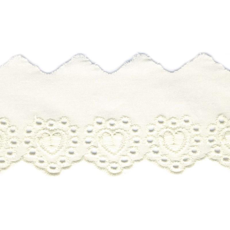 Heart Embroidery Anglaise 53mm Scalloped Ecru 51