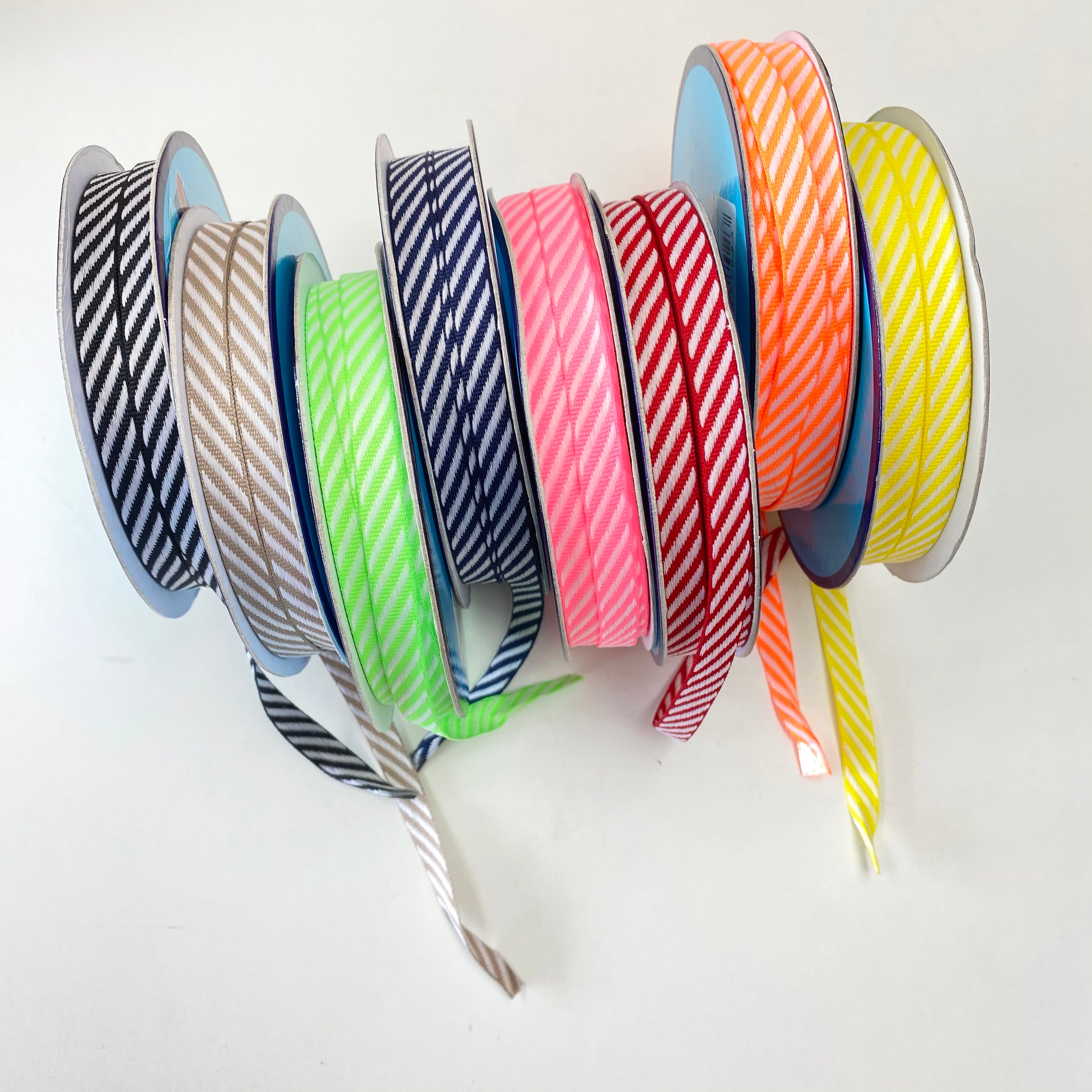 Serge Diagonal Stripe Ribbon 9mm : Red