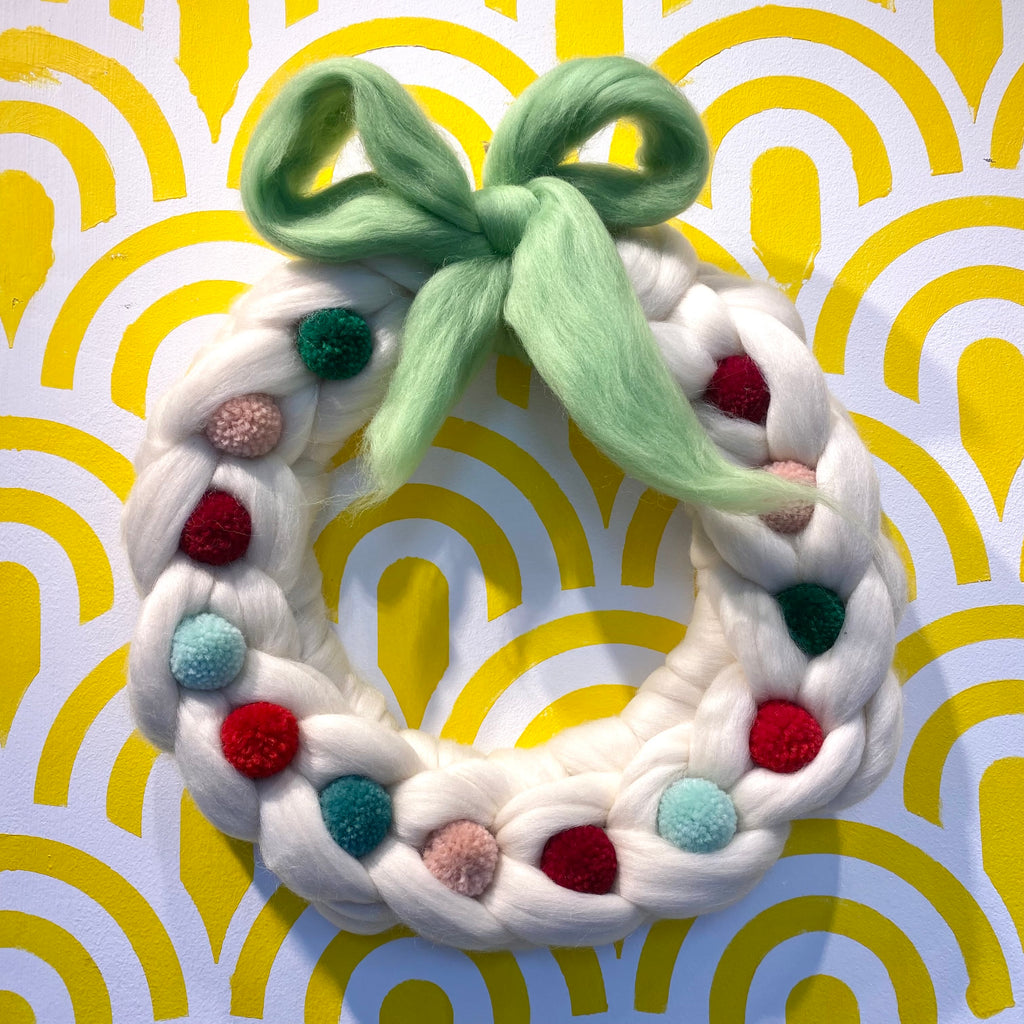 Wool Tops Wreath & Bow Kit by Gilliangladrag (Free YouTube Tutorial)