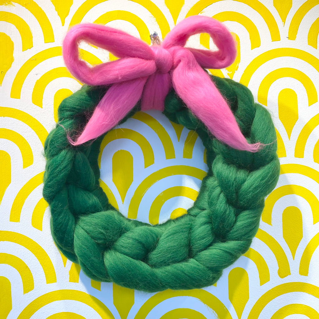 Wool Tops Wreath & Bow Kit by Gilliangladrag (Free YouTube Tutorial)