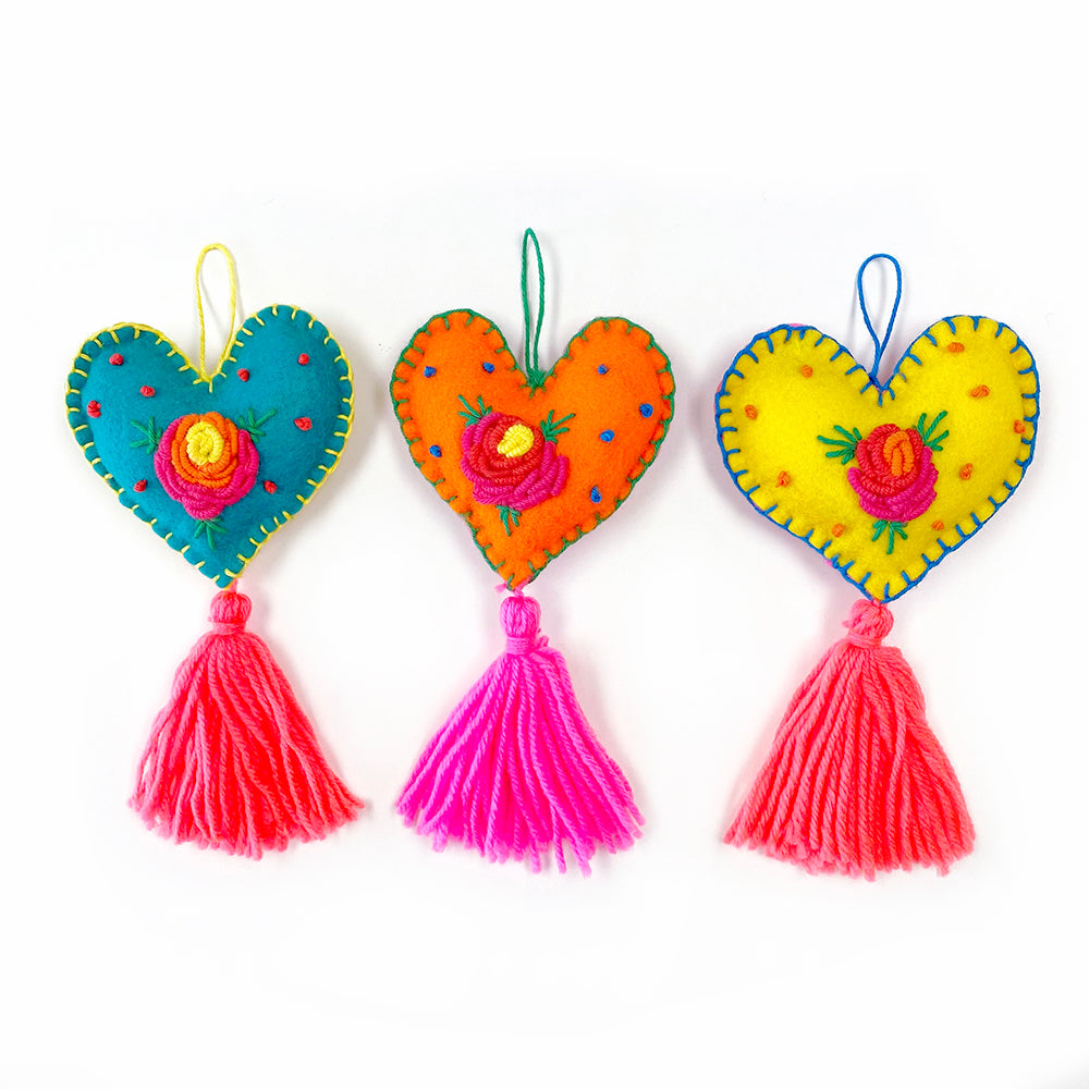 LOVE Hearts : Mexican Hanging Hearts Kit