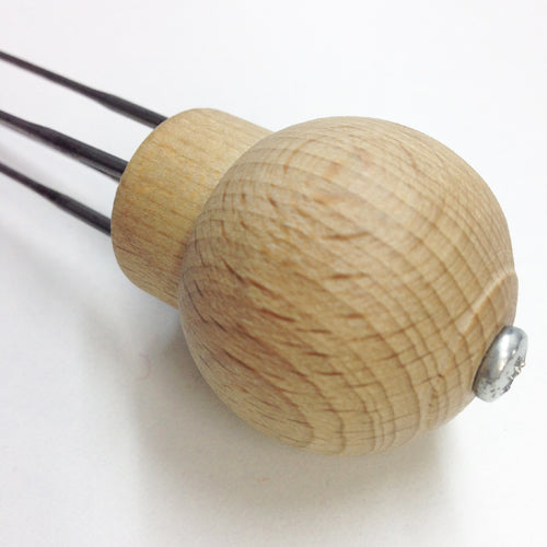 Wooden handle for 4 felting needles