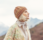 Smile Knitting Pattern 1048 : Ladies Jumper & Hat (D)