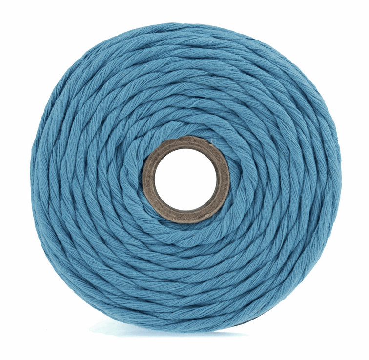 Macramé Cord: 87m x 4mm: Blue