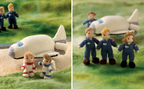 Mini Knitted Cosmos by Sachiyo Ishii