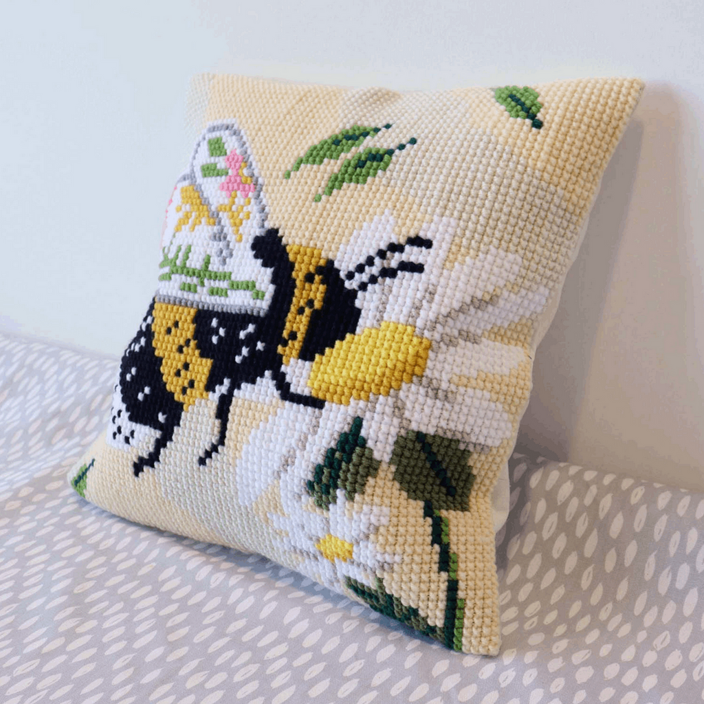 Cross Stitch Kit: Cushion: Floral Bee