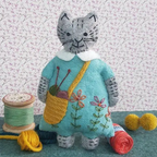 Mrs Cat Loves Knitting Felt Craft Mini Kit