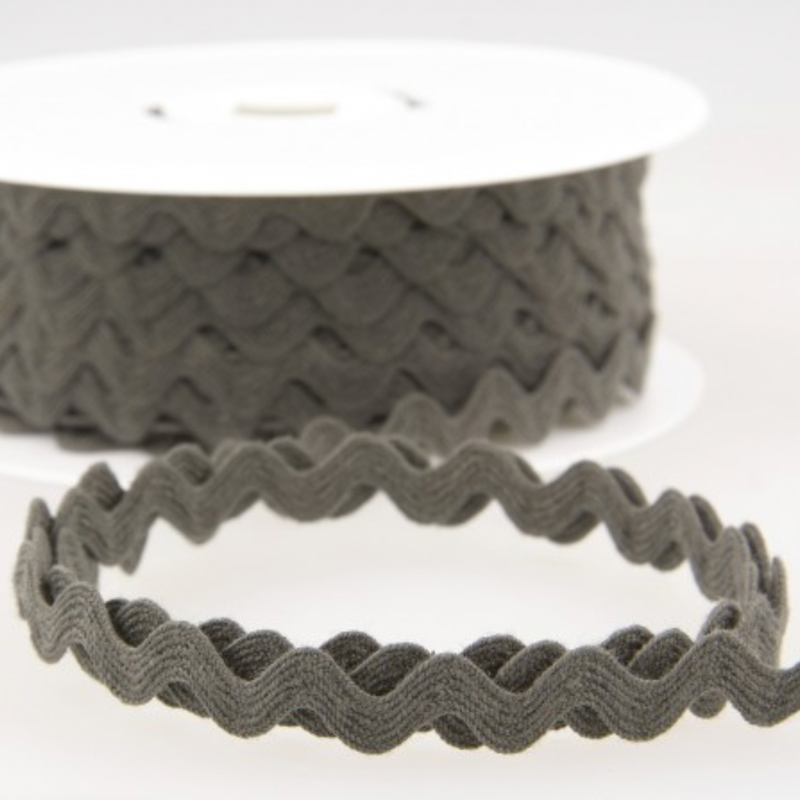 Small Cotton Ric Rac 25mm : 038 Dark Grey