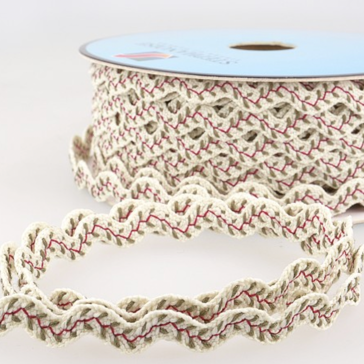 Embroidered Leaf Ric Rac : Cream