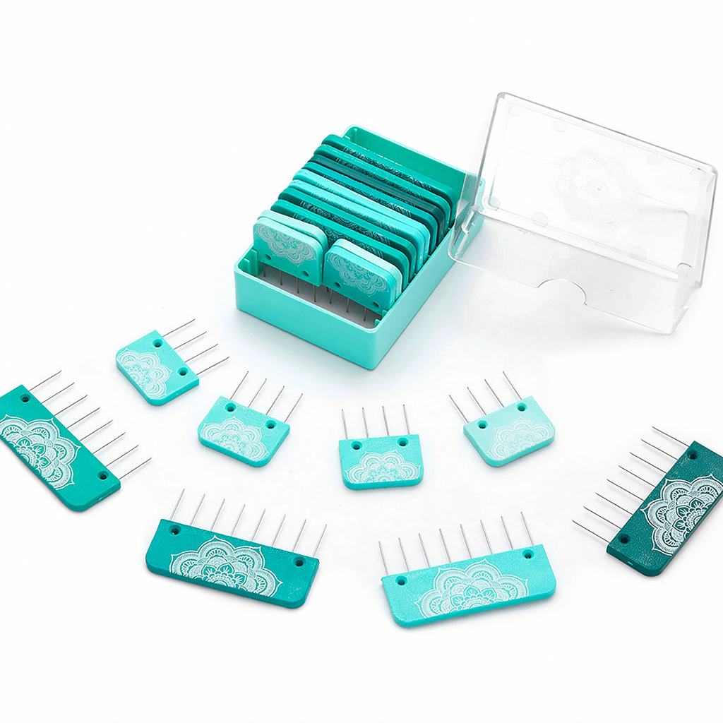 Knit Blockers : The Mindful Collection in Turquoise