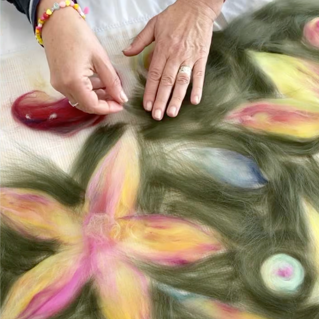 Cobweb Felt Scarf Kit : Toadstool Walk