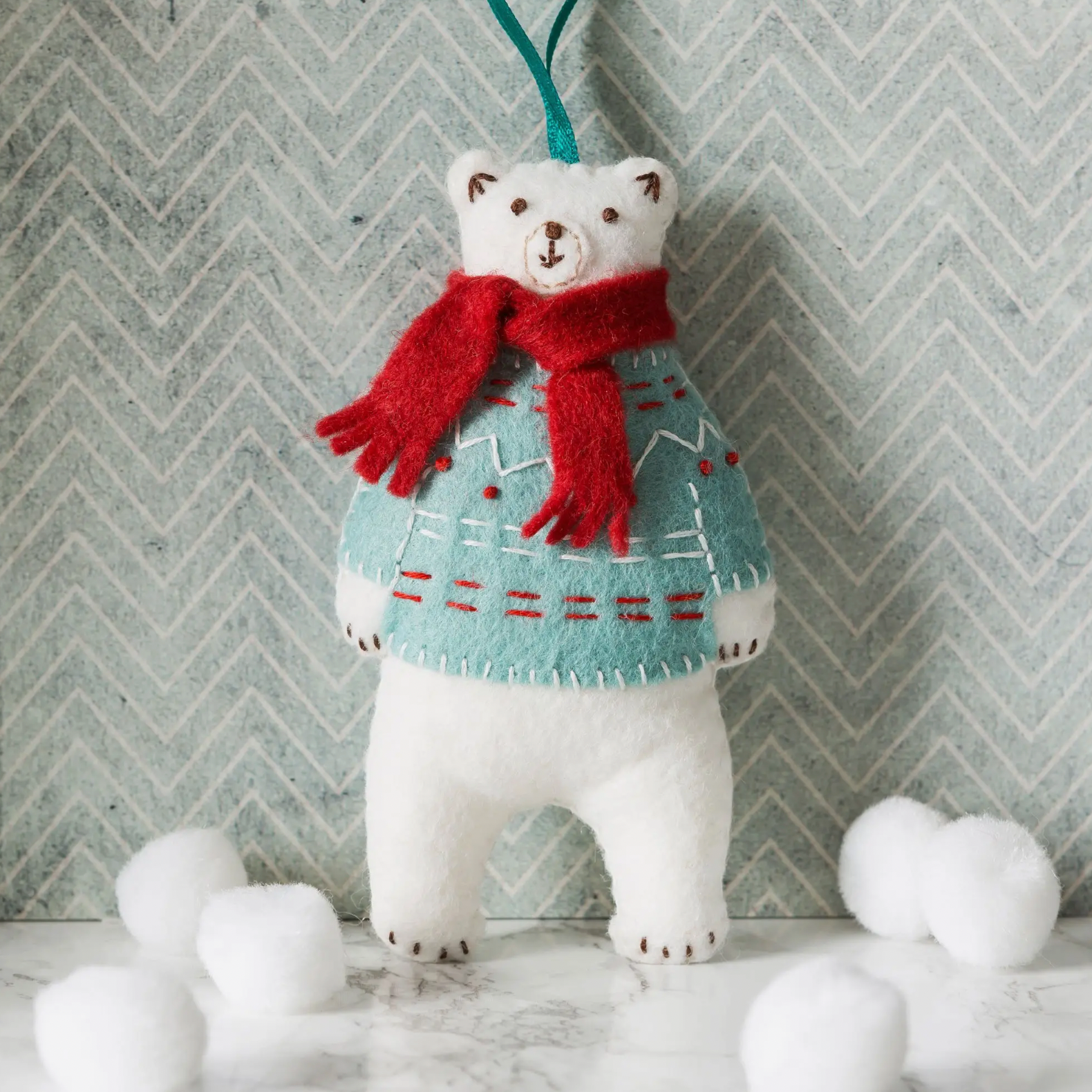 Polar Bear Felt Craft Mini Kit