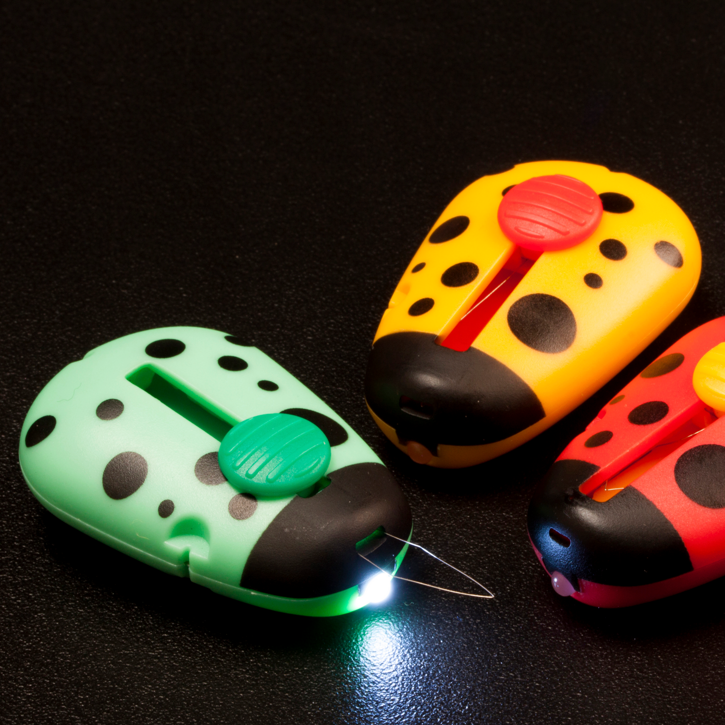 LED Beetle Needle Threaders
