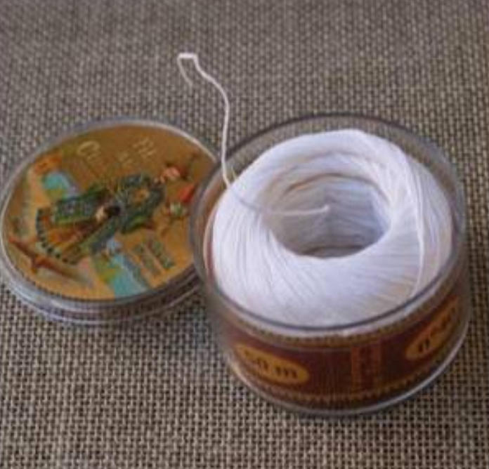 Linen Thread Capsule White 100