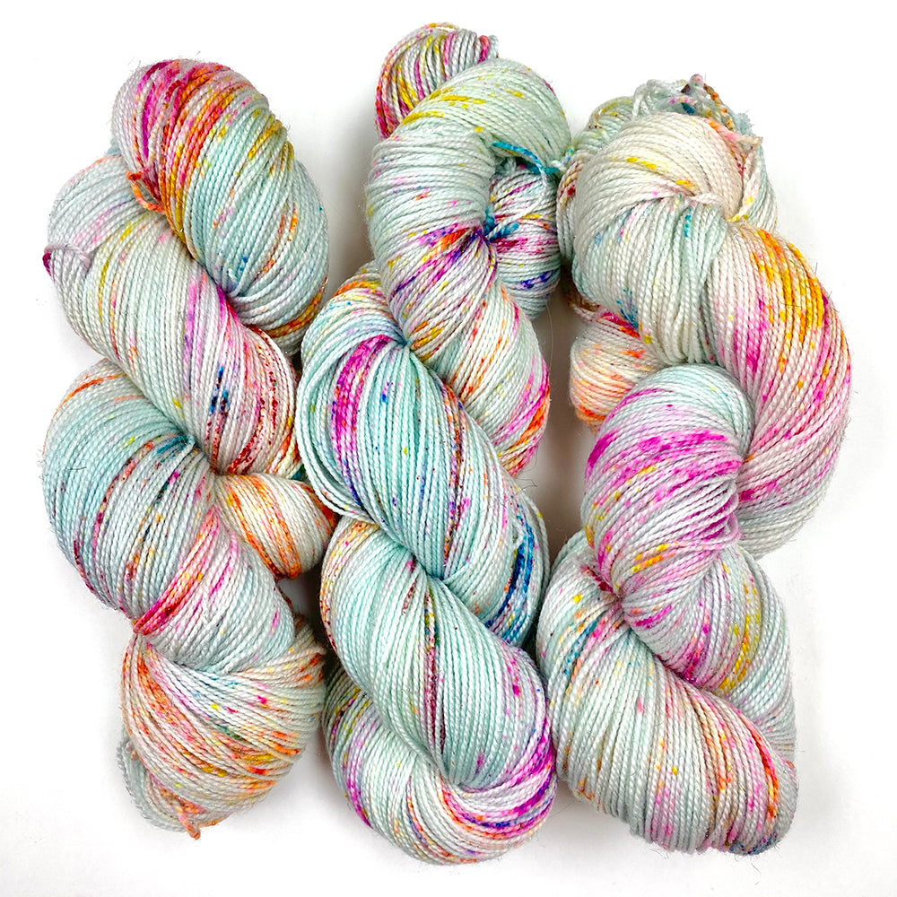 Gilliangladrag Holy Fluff Silver Sparkle Sock Yarn 100g Hand Dyed  : Birdhouse in Your Soul