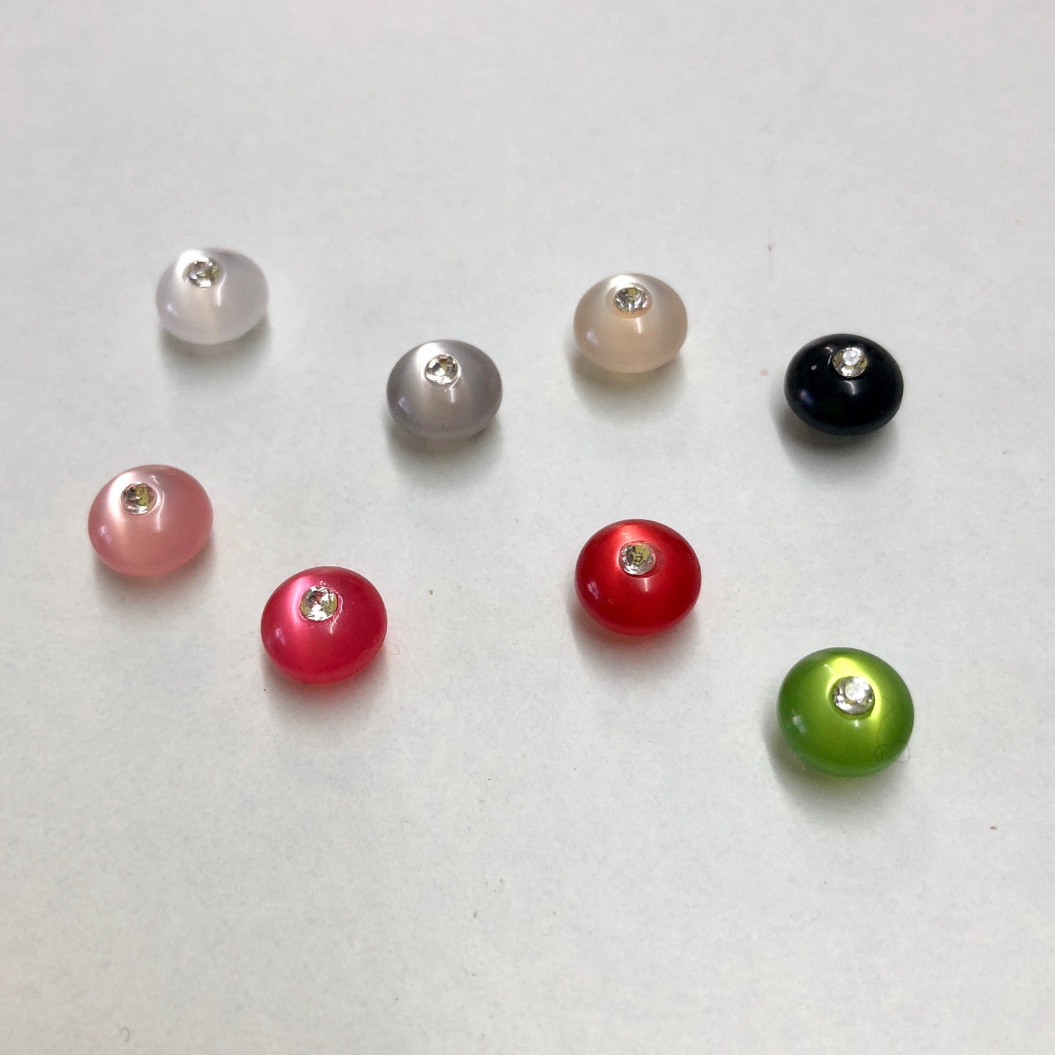 Vintage Style Bouton Strasse Ivory 841 8mm