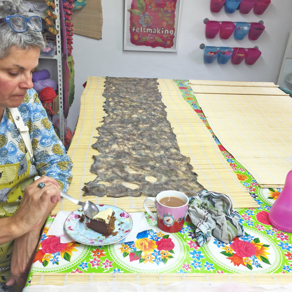 Private Felting Course : Make A Wet-felted Cobweb Felt Scarf