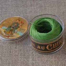 Linen Thread Capsule Bright Green 866