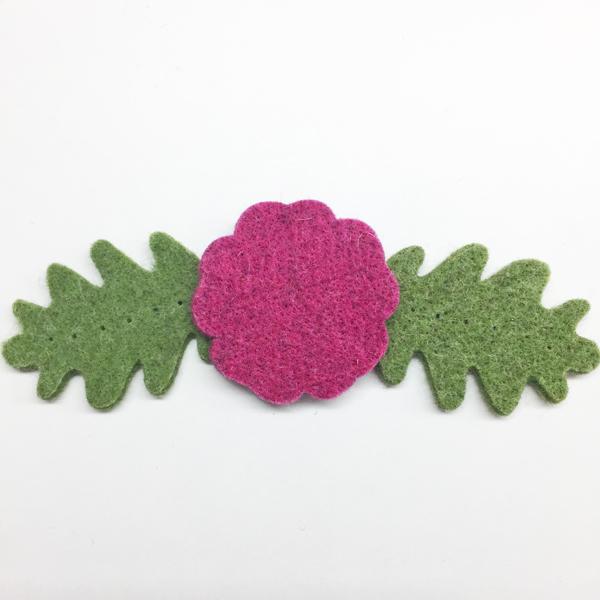 Wool Felt Oak Leaf 7cm Green