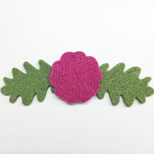 Wool Felt Oak Leaf 7cm Red