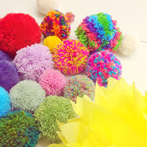 Pompom Maker Set x 4 sizes for making Pom-poms